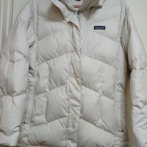Patagonia Cream Puffer Jacket Size XL